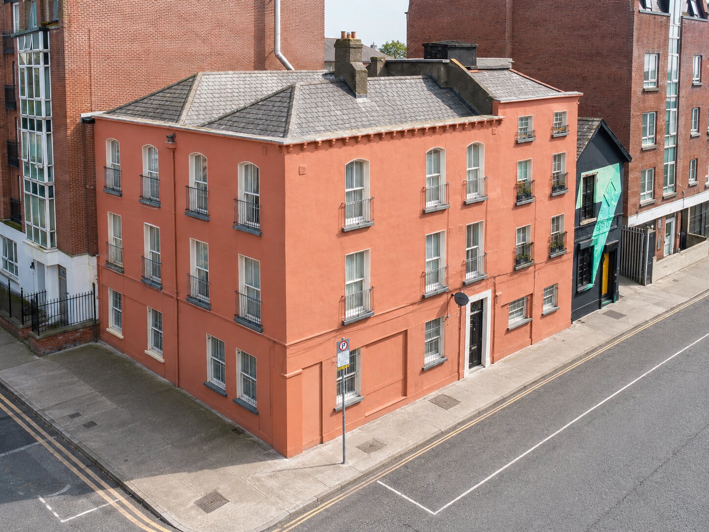 Three-storey corner apartment building in Dublin 1